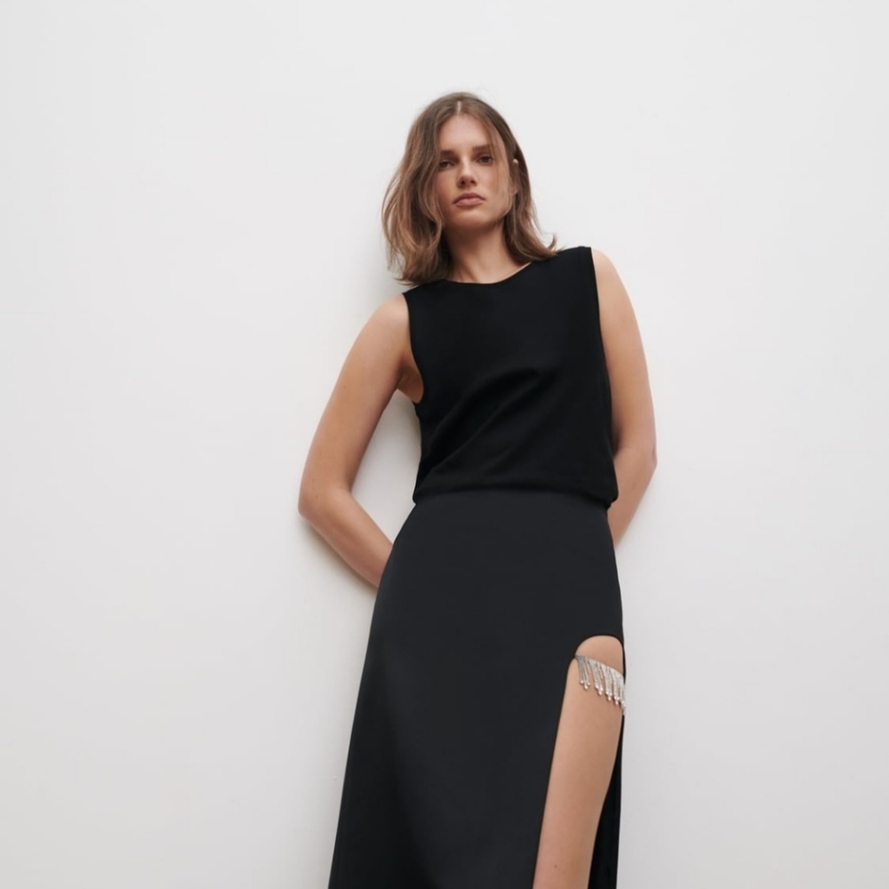 Zara Ribbed Black Sleeveless T-Shirt